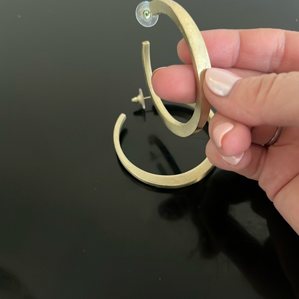 Kendra Scott earrings